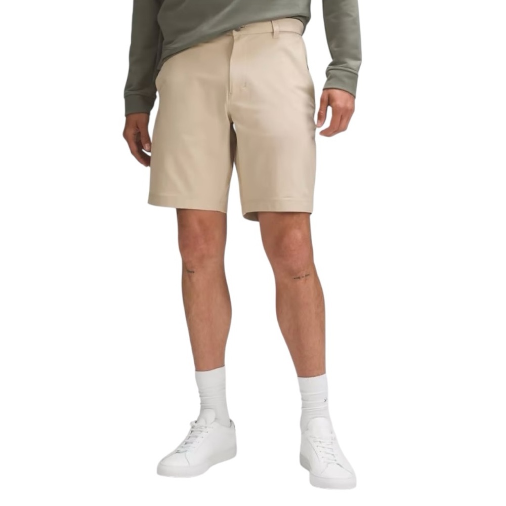 LULULEMON Commission Short Classic 9" Size 33 in Beige EUC